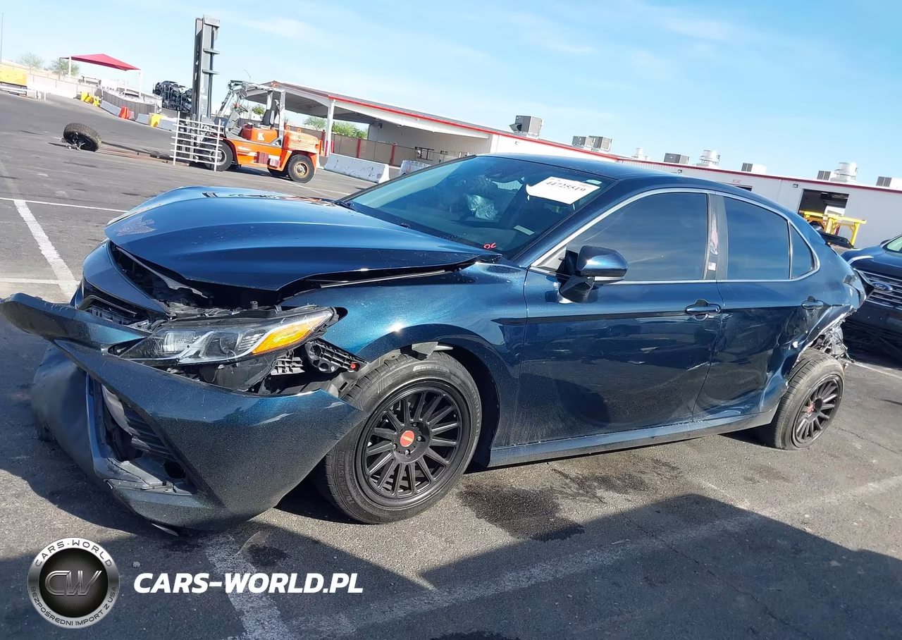 2020 Toyota Camry Le VIN:4T1C11AK0LU997283 - 15