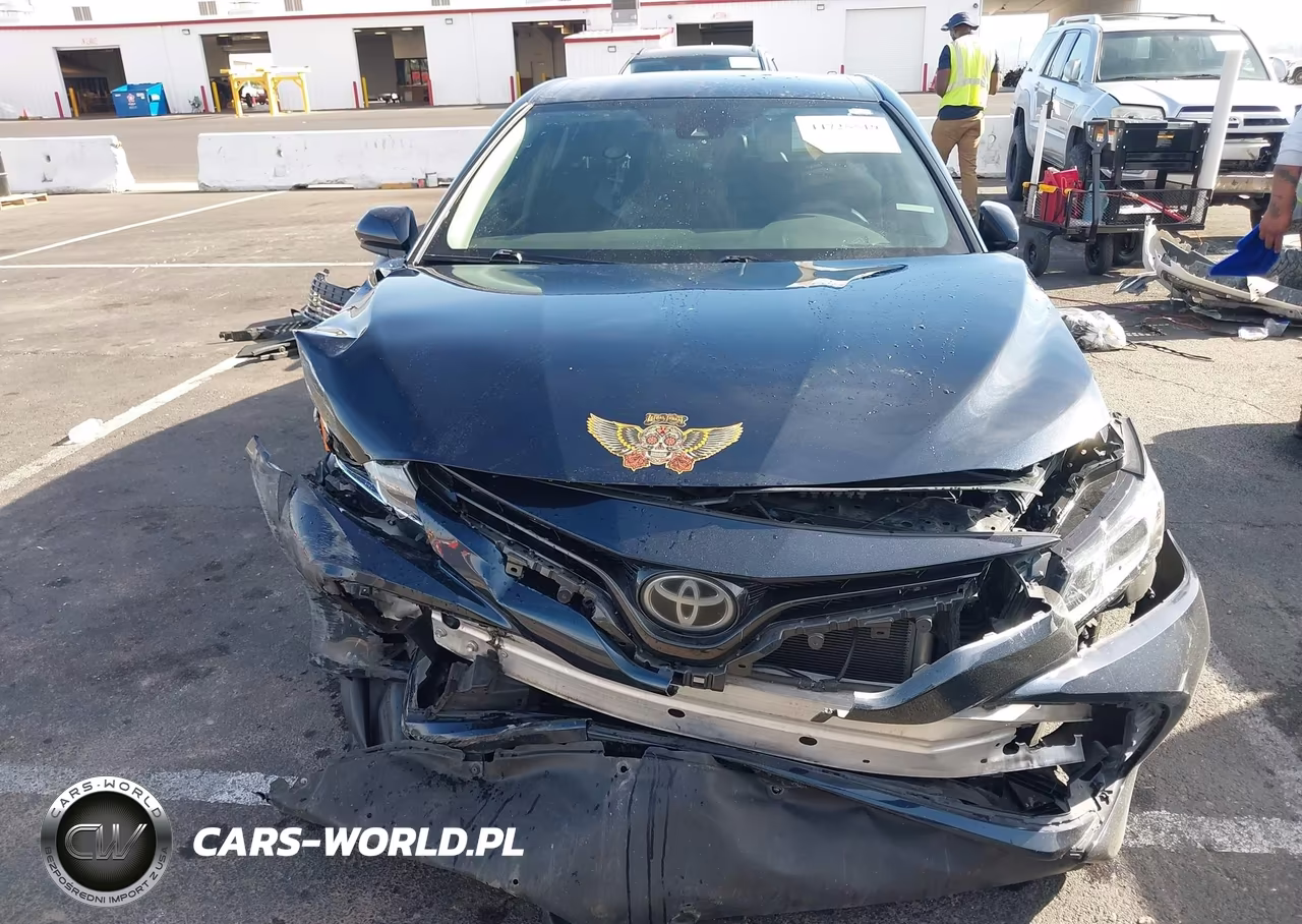 2020 Toyota Camry Le VIN:4T1C11AK0LU997283 - 6