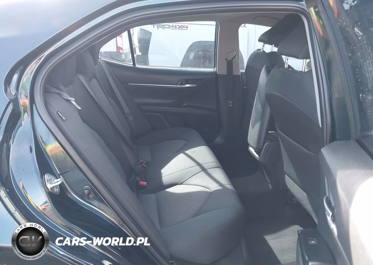 2020 Toyota Camry Le VIN:4T1C11AK0LU997283 - 8