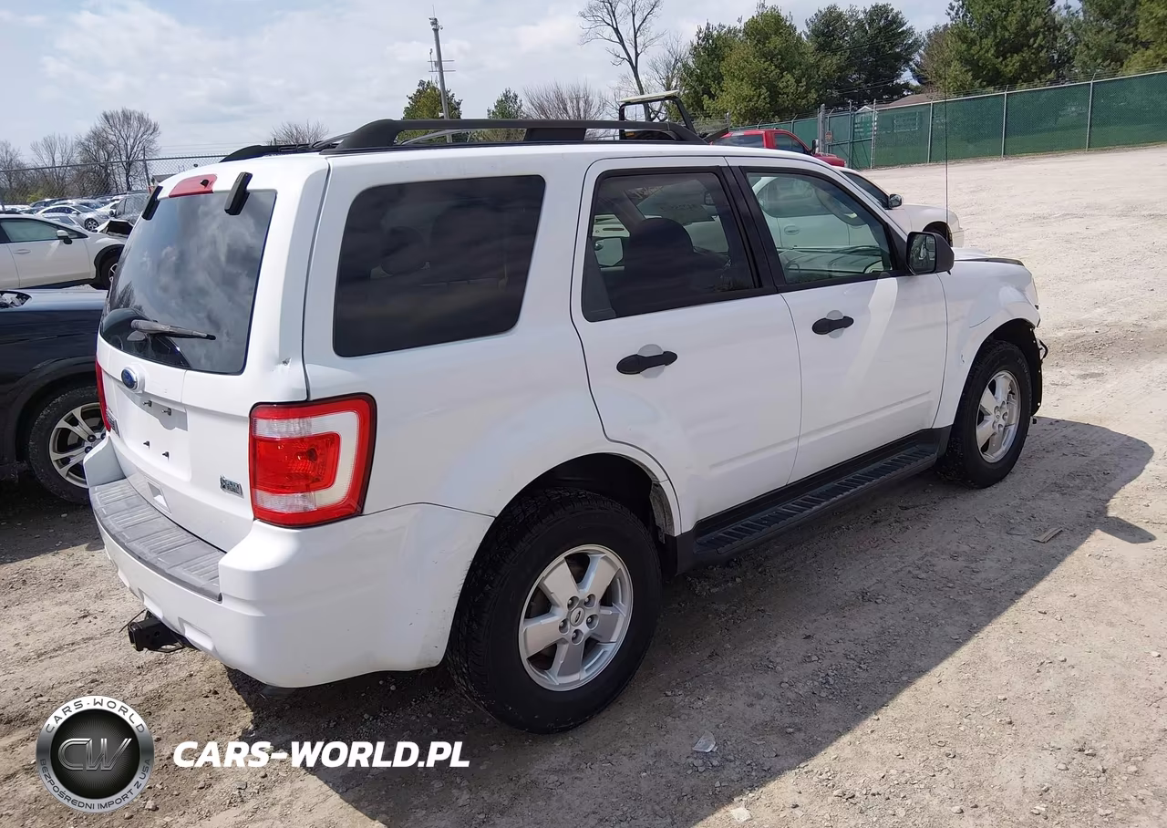 2011 Ford Escape Xlt VIN:1FMCU9DG4BKB99571 - 4