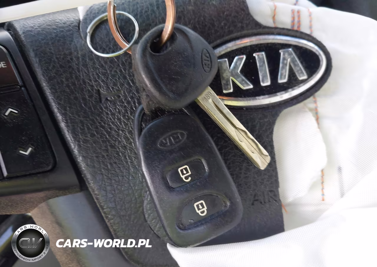 2012 Kia Sorento Lx VIN:5XYKT3A10CG201033 - 11