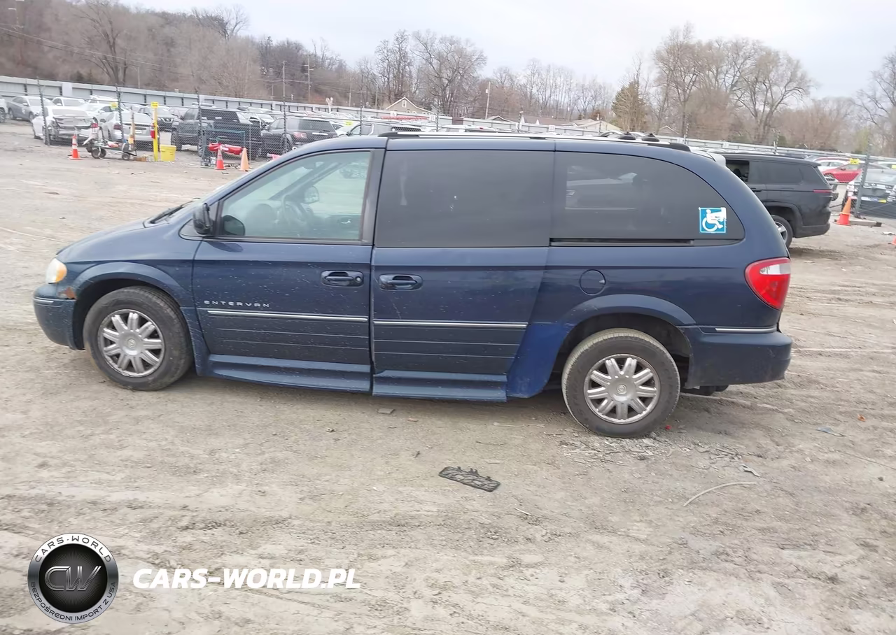 2005 Chrysler Town & Country Limited VIN:2C8GP64L05R294920 - 14