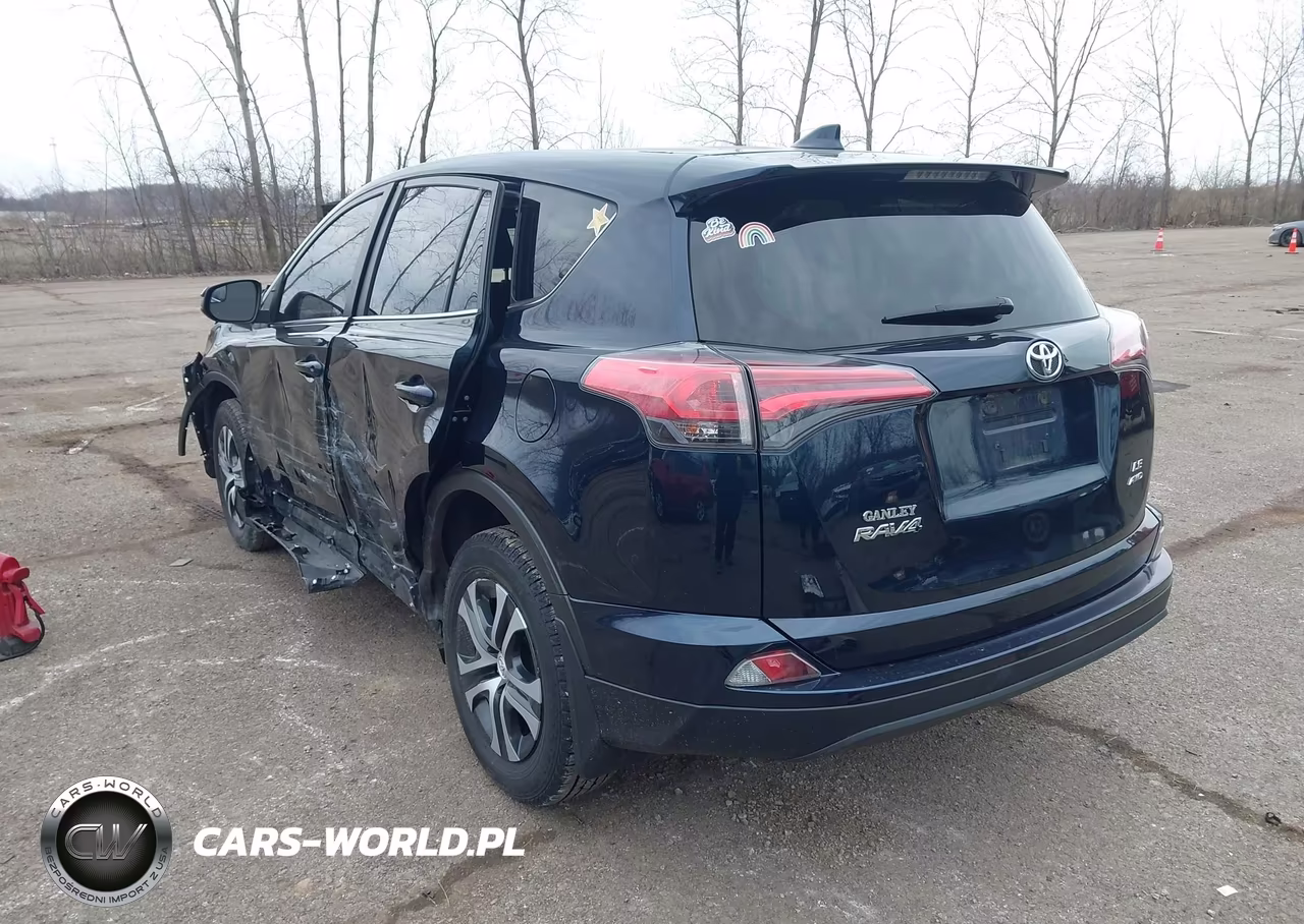 2018 Toyota Rav4 Le VIN:JTMBFREV8JD243050 - 3