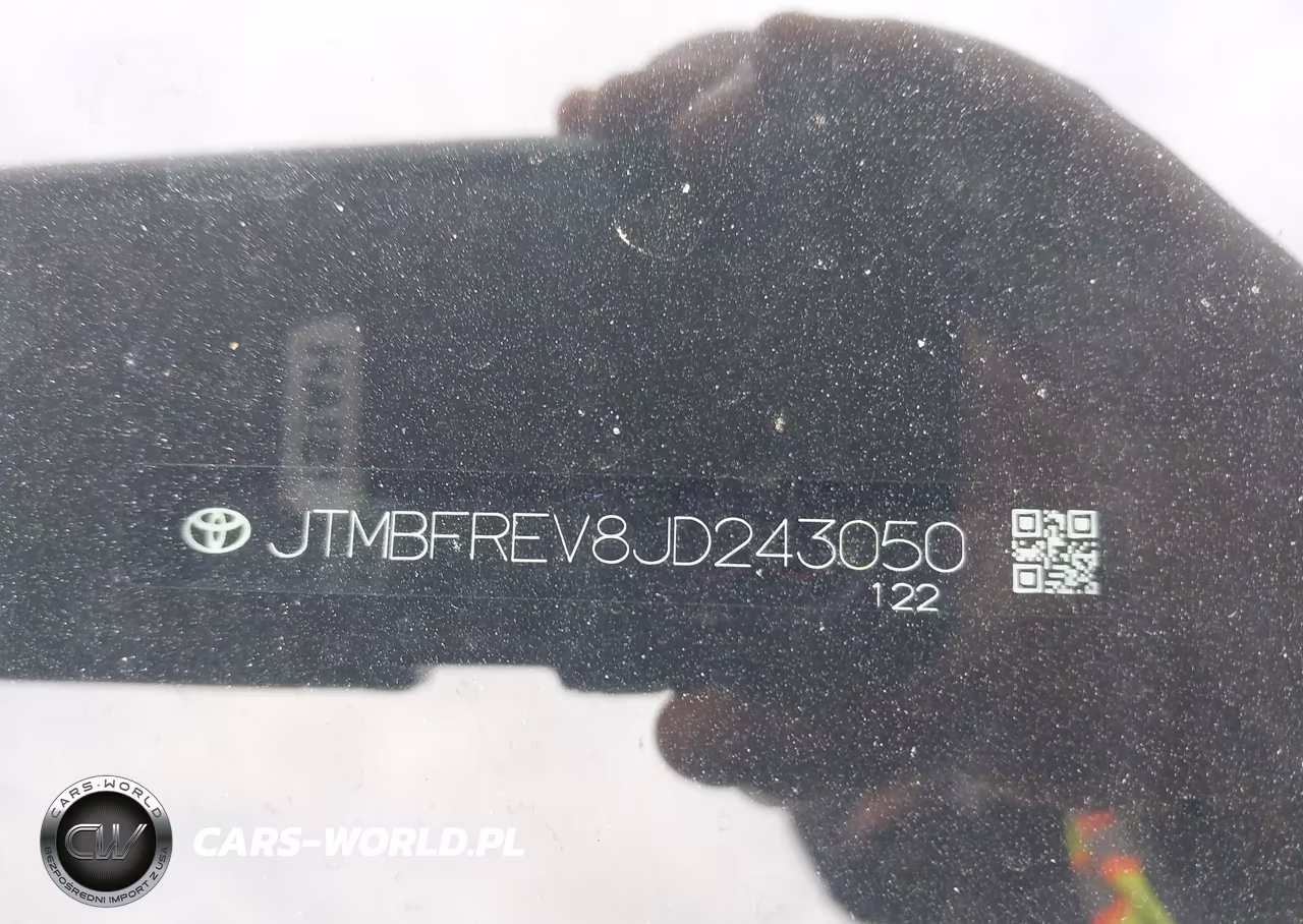 2018 Toyota Rav4 Le VIN:JTMBFREV8JD243050 - 9