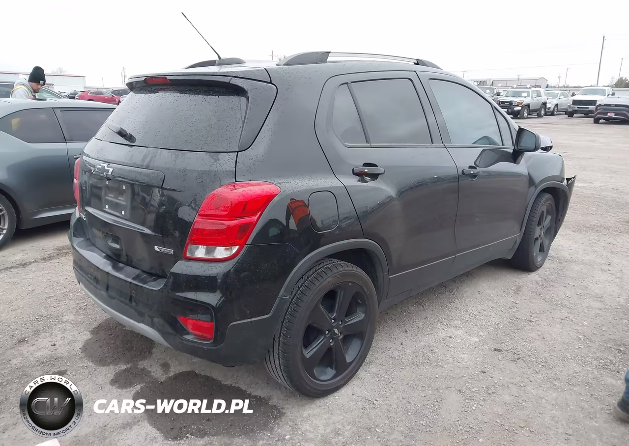 2018 Chevrolet Trax Premier VIN:KL7CJMSB8JB633977 - 4
