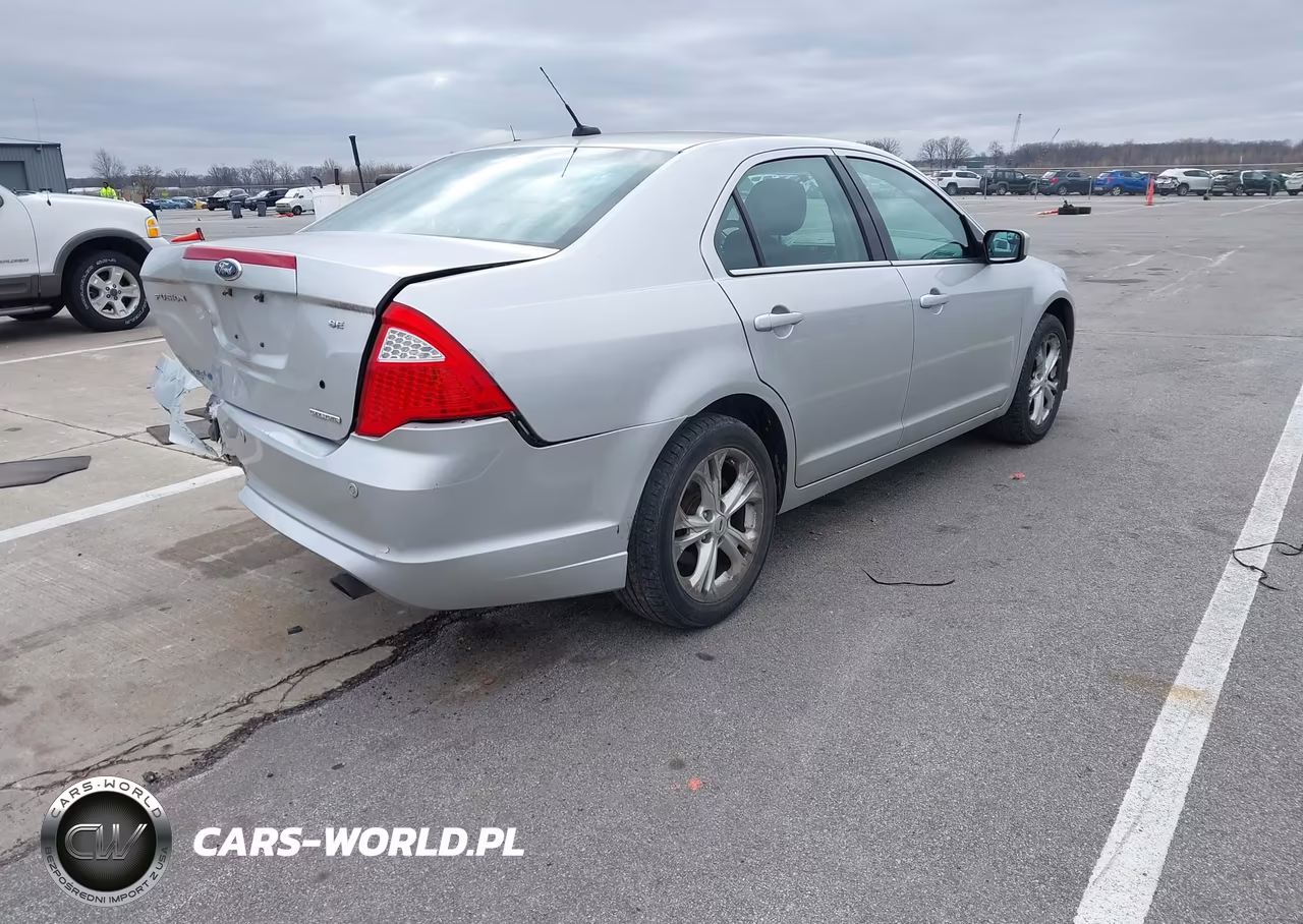 2012 Ford Fusion Se VIN:3FAHP0HG8CR380358 - 4