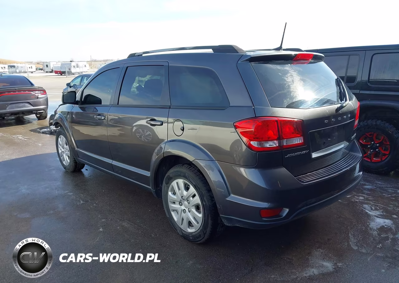 2019 Dodge Journey Se VIN:3C4PDCBB5KT718300 - 3