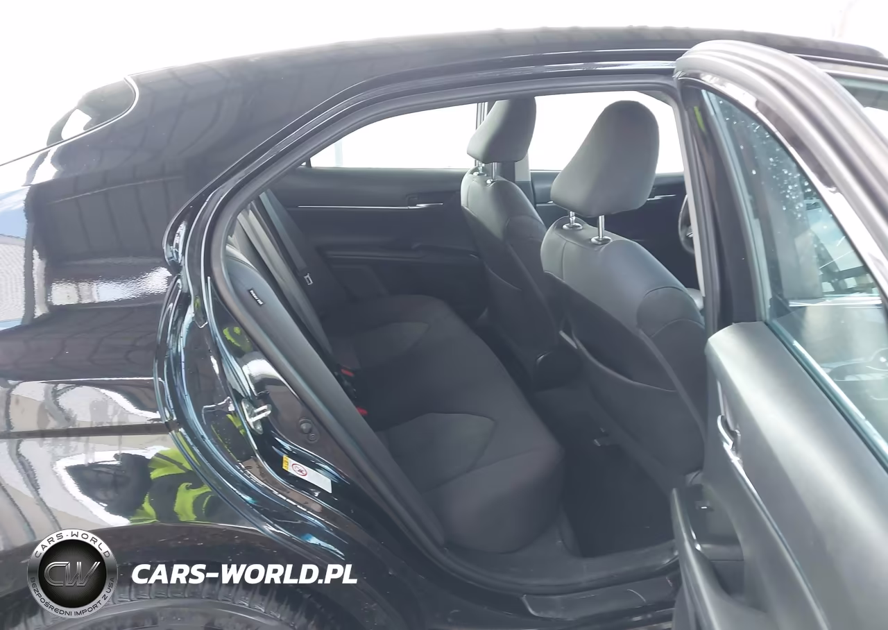 2018 Toyota Camry Le VIN:4T1B11HK9JU613418 - 8