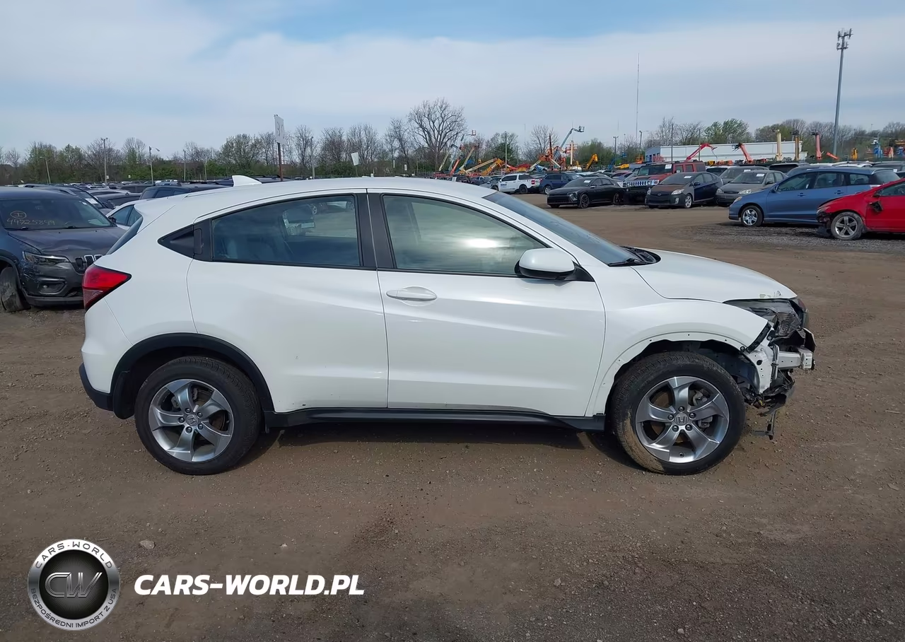 2018 Honda Hr-V Lx VIN:3CZRU6H32JM722995 - 13