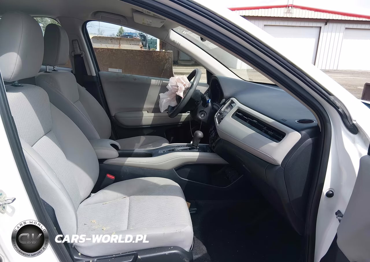 2018 Honda Hr-V Lx VIN:3CZRU6H32JM722995 - 5