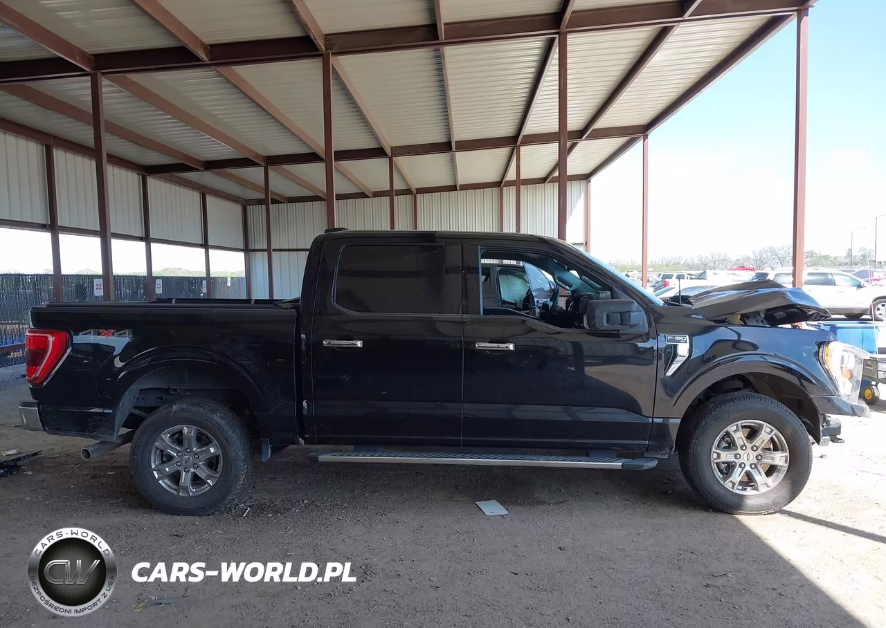2023 Ford F-150 Xlt VIN:1FTFW1E58PKF67834 - 13