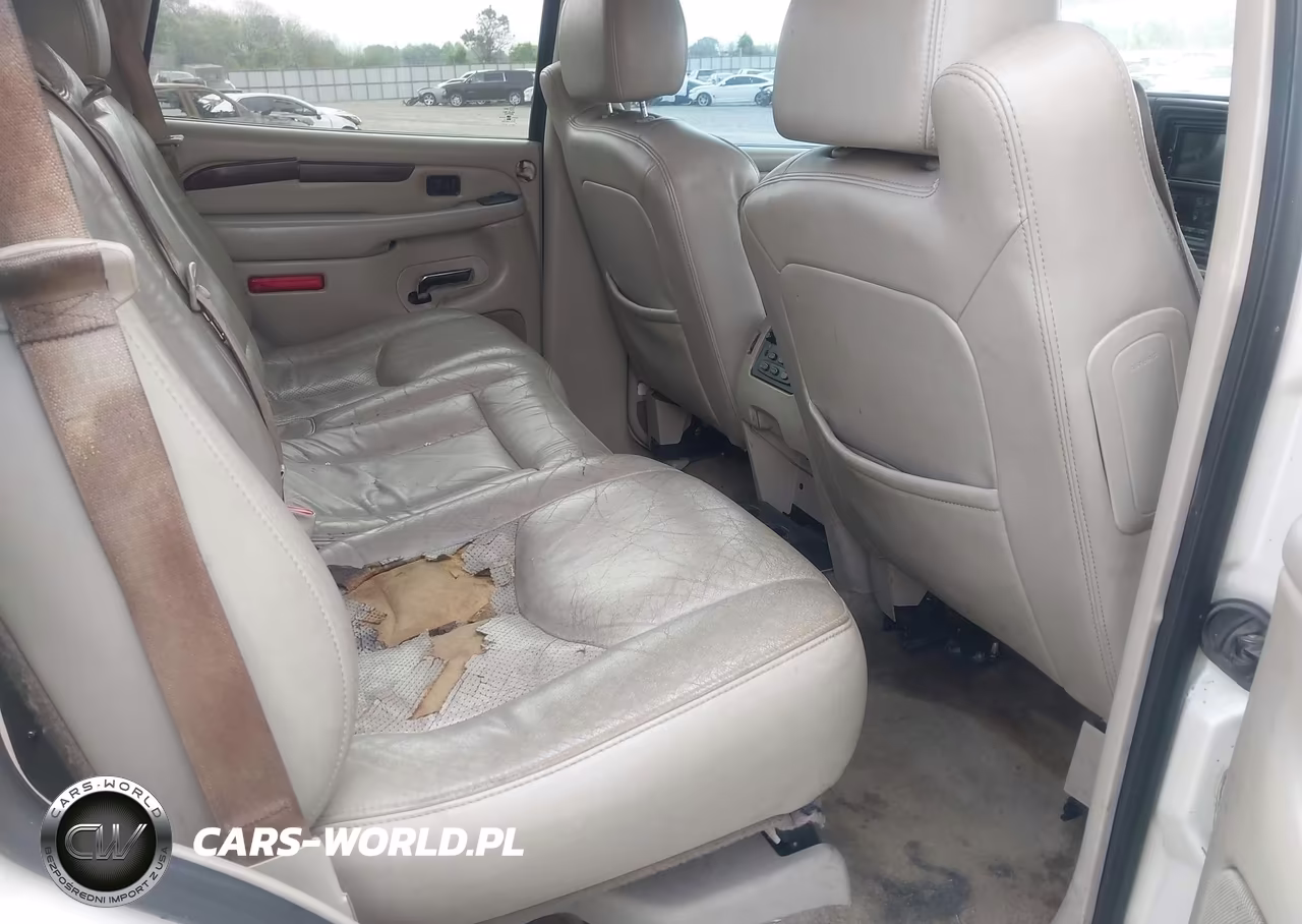 2006 Cadillac Escalade Standard VIN:1GYEC63N66R146490 - 8