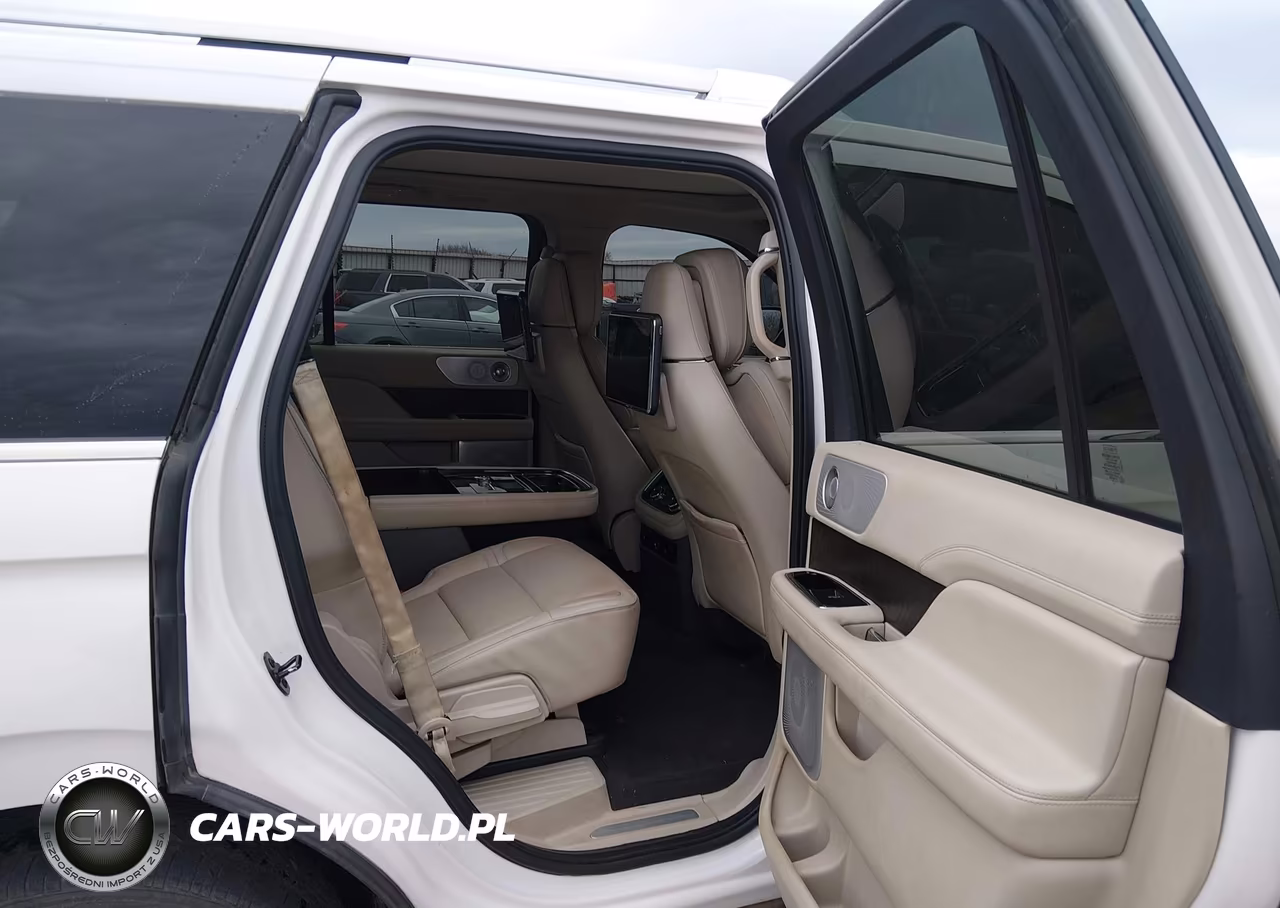 2019 Lincoln Navigator Reserve VIN:5LMJJ2LT9KEL18006 - 8