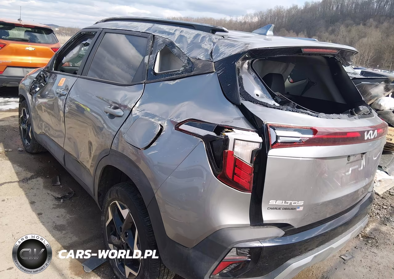 2025 Kia Seltos S VIN:KNDEUCAA2S7816303 - 3