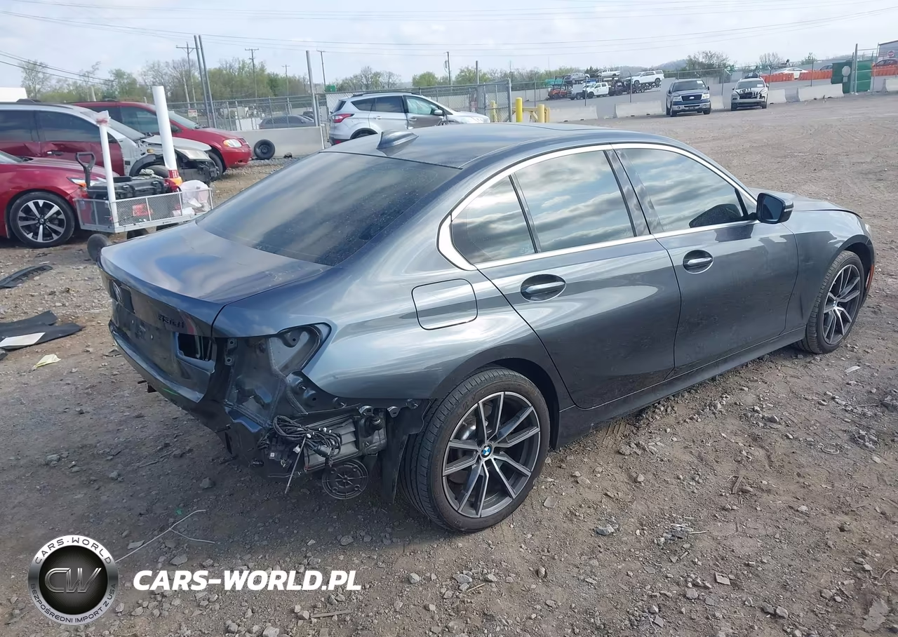 2019 BMW 330I VIN:WBA5R1C5XKAK12973 - 4
