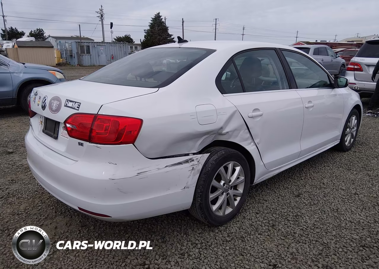 2014 Volkswagen Jetta 1.8T Se VIN:3VWD17AJXEM417643 - 4