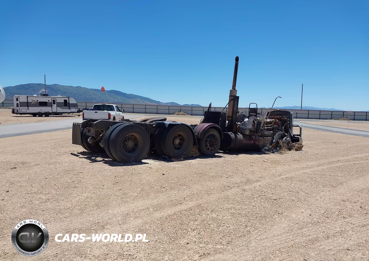 2007 Kenworth Construction T800 VIN:1XKDP40X27R197152 - 4