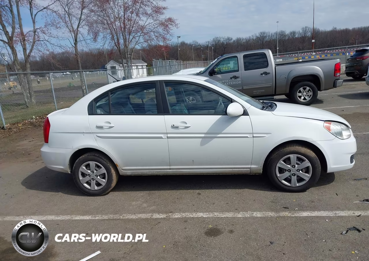 2009 Hyundai Accent Gls VIN:KMHCN46C39U372005 - 13