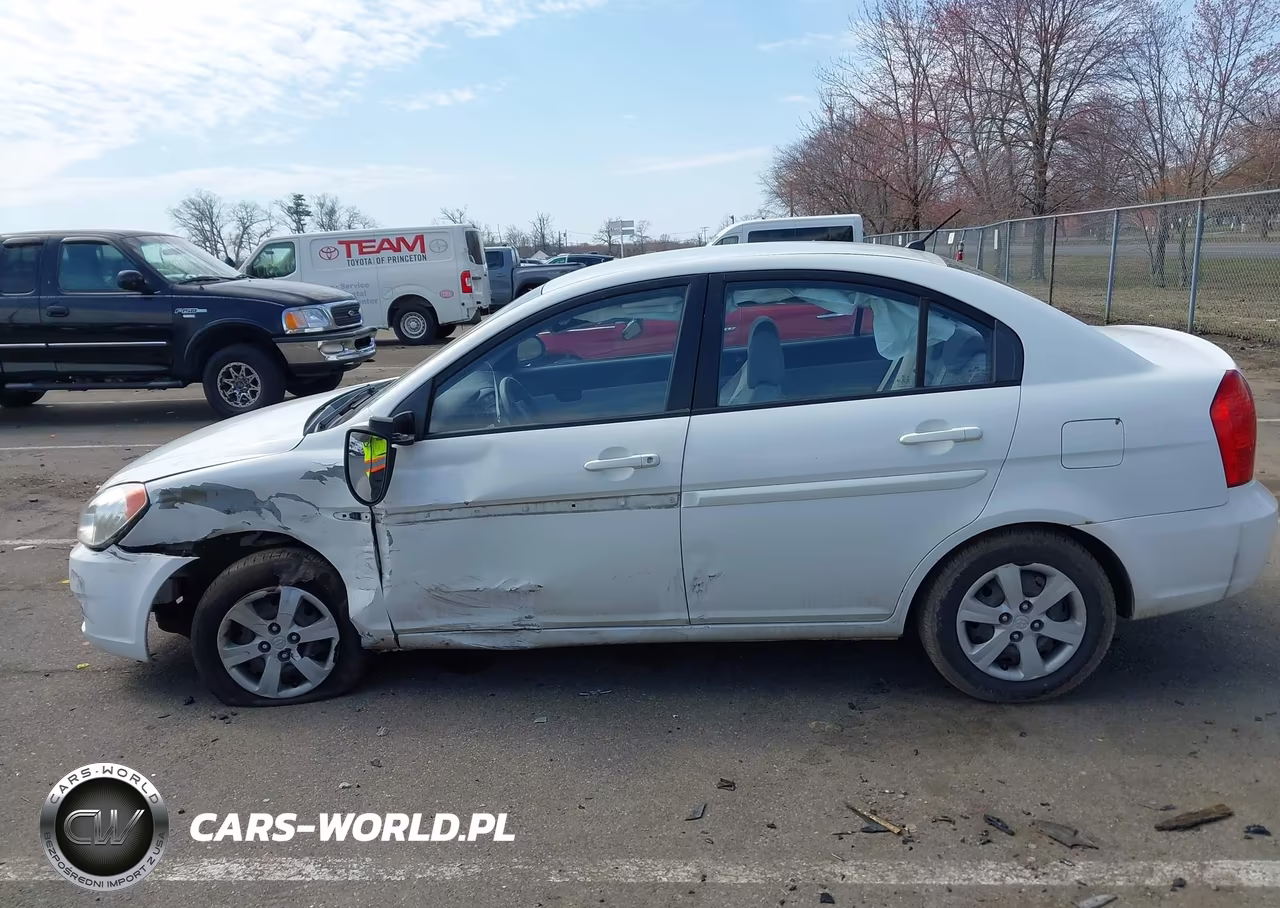 2009 Hyundai Accent Gls VIN:KMHCN46C39U372005 - 14