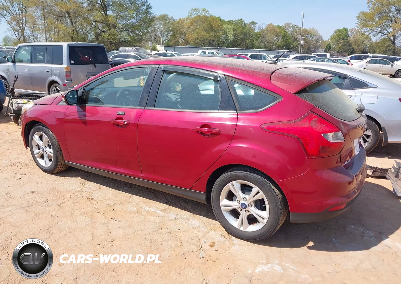 2013 Ford Focus Se VIN:1FADP3K20DL269011 - 3