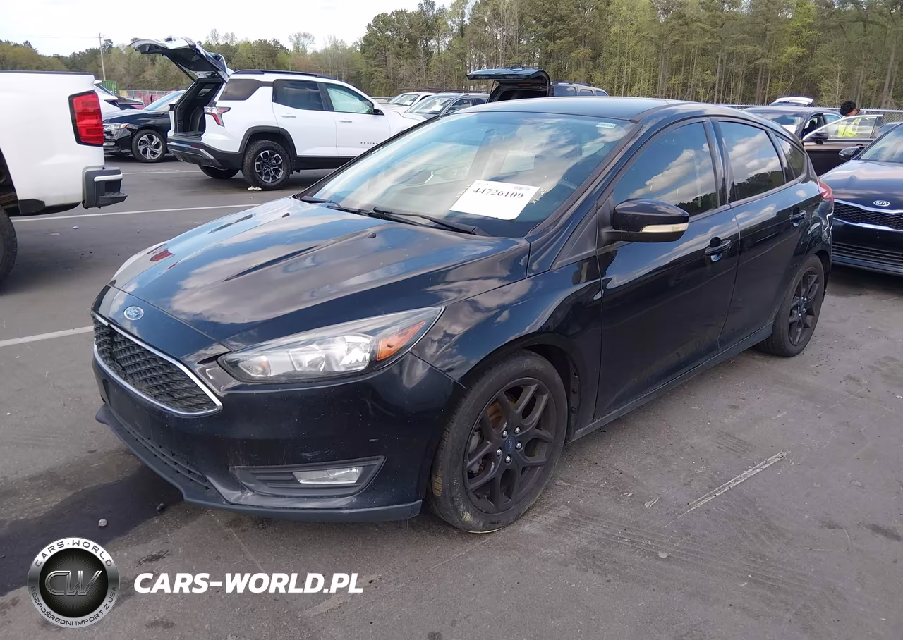 2016 Ford Focus Se VIN:1FADP3K21GL339927 - 2