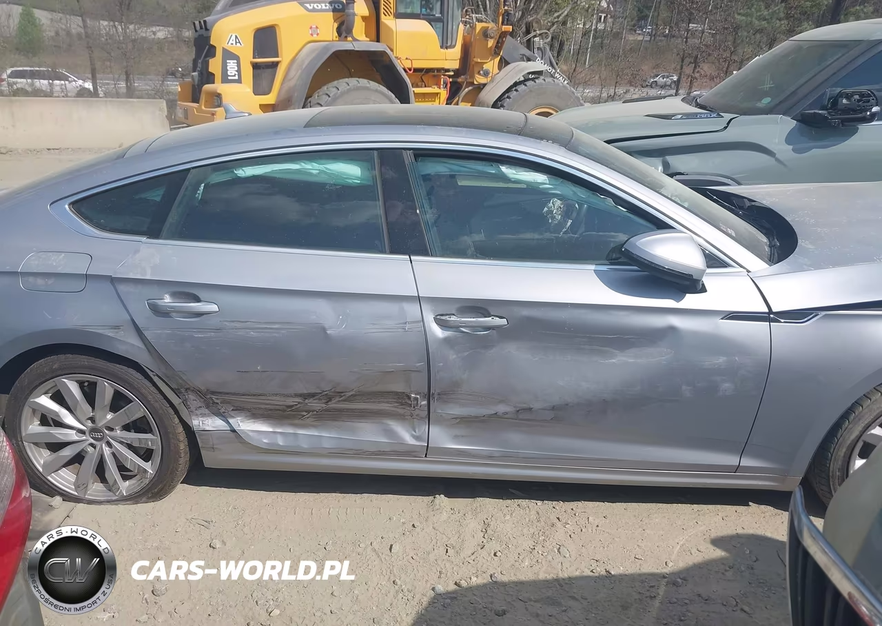 2018 Audi A5 2.0T Premium VIN:WAUANCF56JA011278 - 13