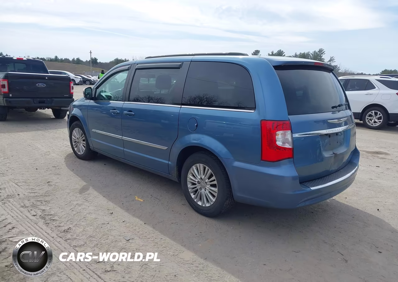 2011 Chrysler Town & Country Touring-L VIN:2A4RR8DG9BR781901 - 3