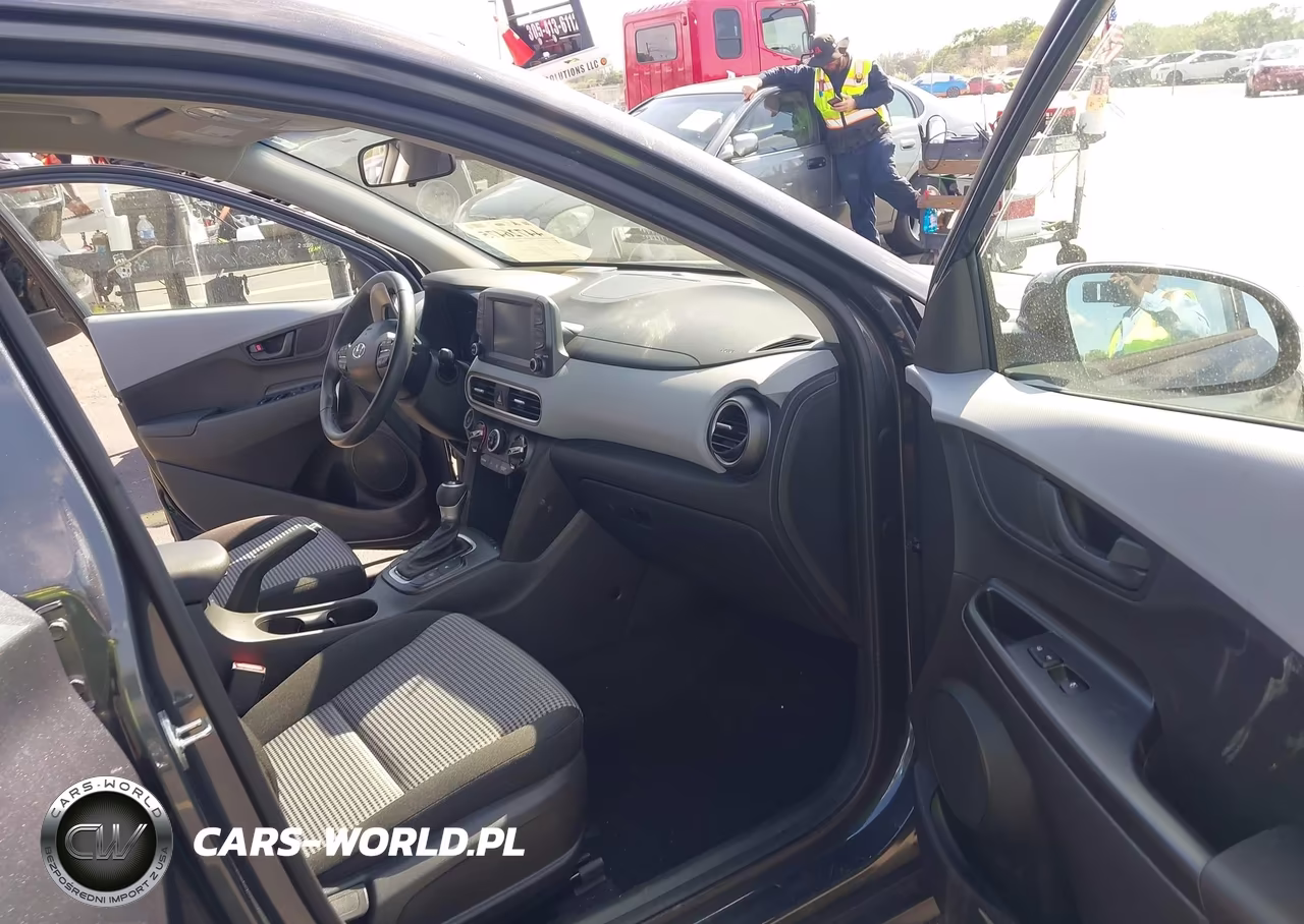 2020 Hyundai Kona Sel VIN:KM8K22AA1LU569258 - 5
