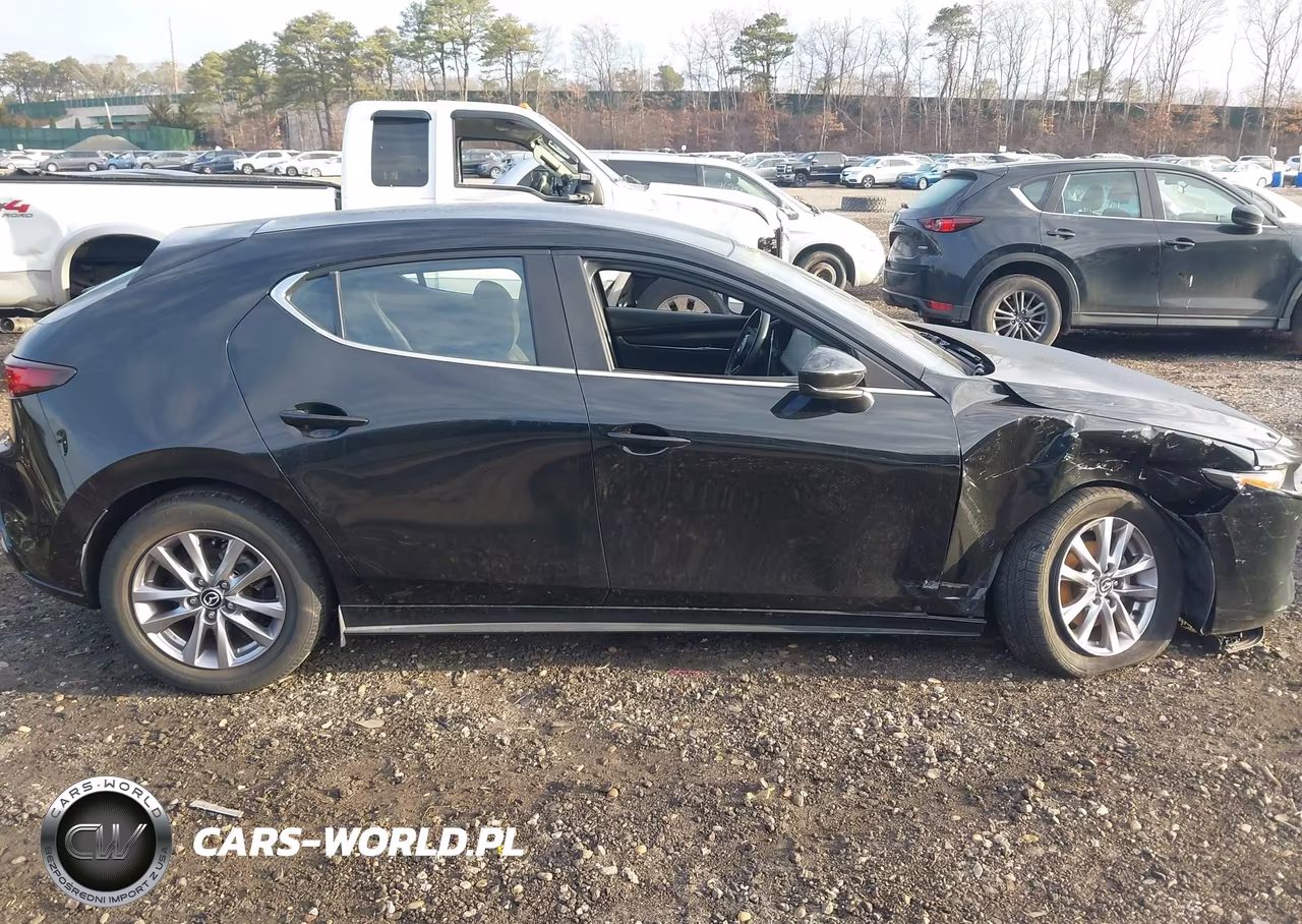2021 Mazda Mazda3 2.5 S VIN:JM1BPAJLXM1312104 - 13