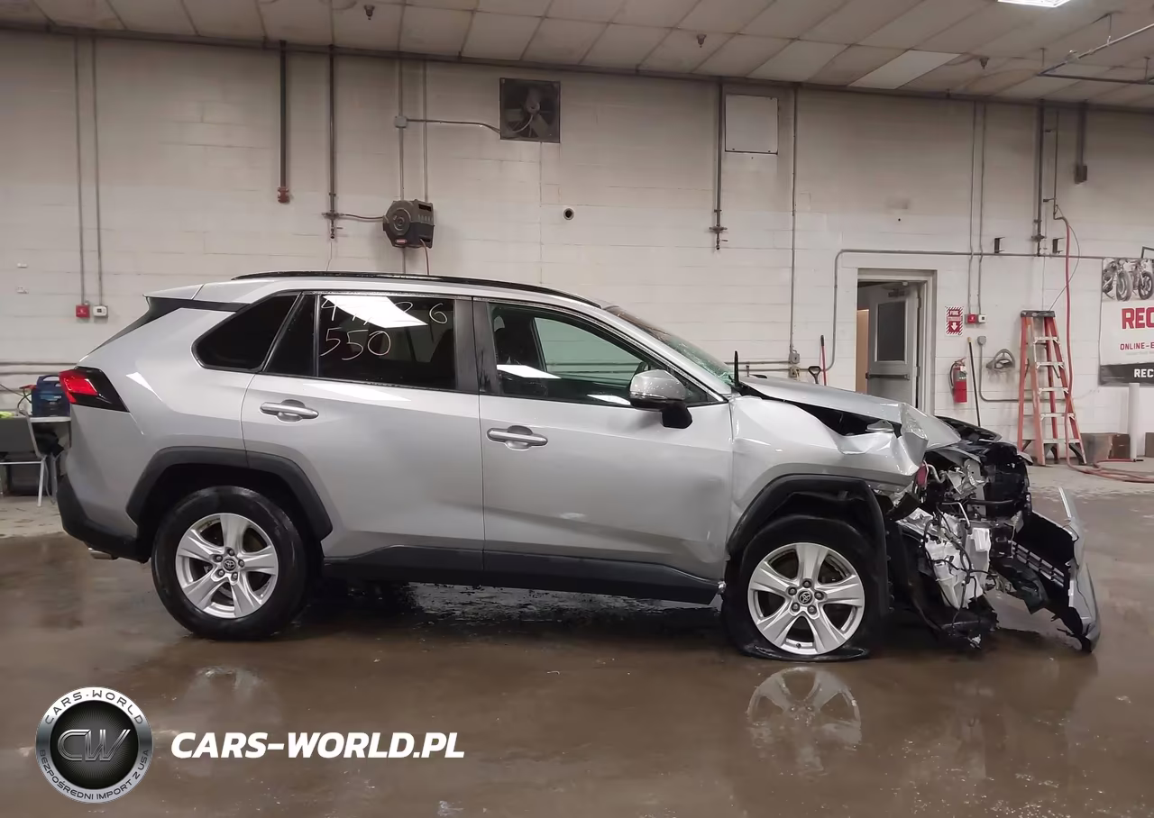 2021 Toyota Rav4 Hybrid Le VIN:2T3MWRFV2MW117765 - 13