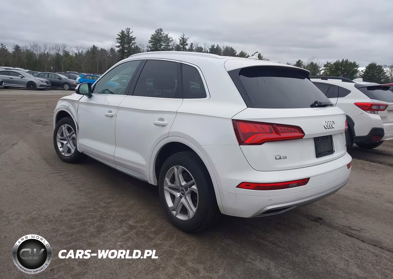 2019 Audi Q5 45 Premium VIN:WA1ANAFY4K2070644 - 3