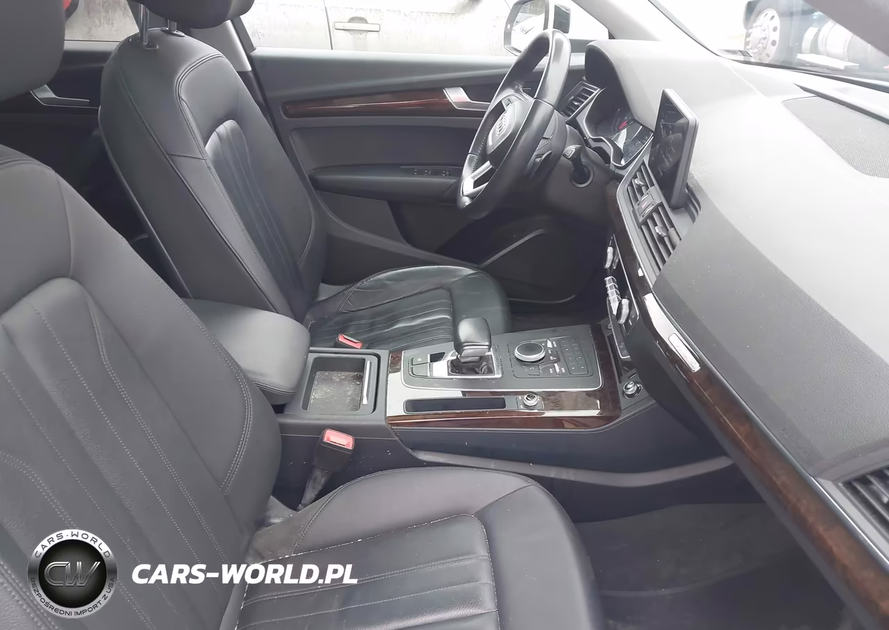 2019 Audi Q5 45 Premium VIN:WA1ANAFY4K2070644 - 5