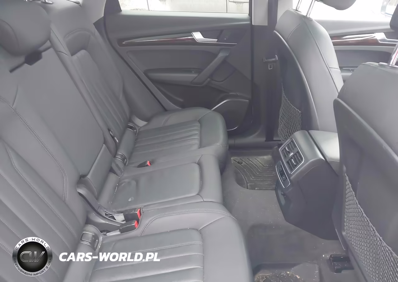 2019 Audi Q5 45 Premium VIN:WA1ANAFY4K2070644 - 8
