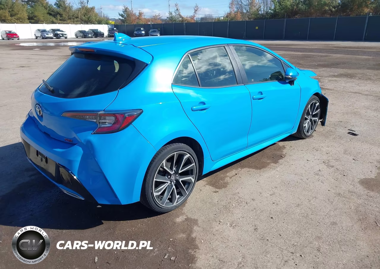 2019 Toyota Corolla Xse VIN:JTNK4RBE8K3070367 - 4