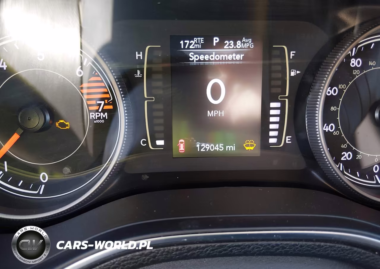 2019 Jeep Cherokee Latitude 4X4 VIN:1C4PJMCB7KD433102 - 15
