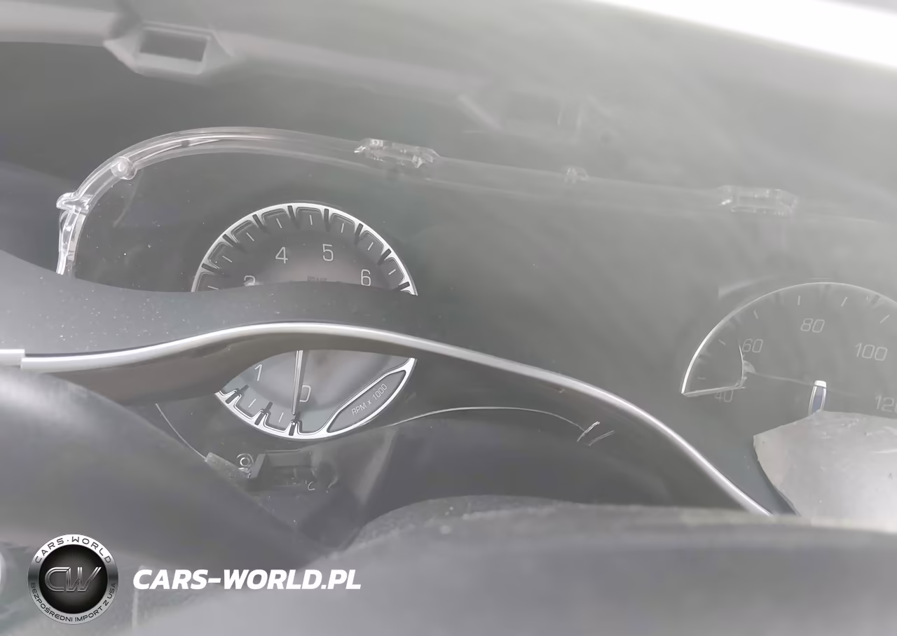 2019 Chrysler Pacifica Touring Plus VIN:2C4RC1FG2KR652099 - 7