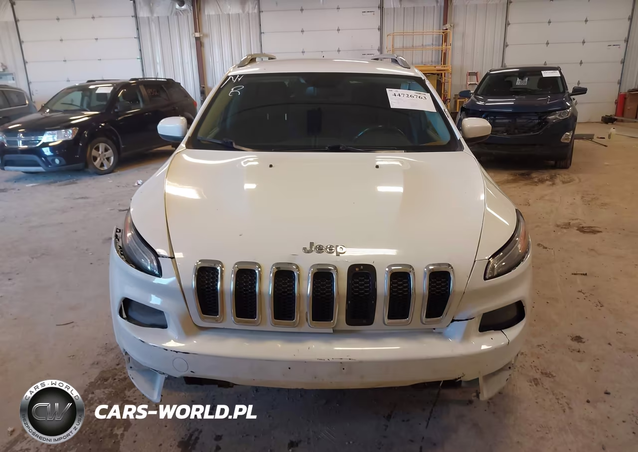 2015 Jeep Cherokee Latitude VIN:1C4PJMCS4FW653789 - 12