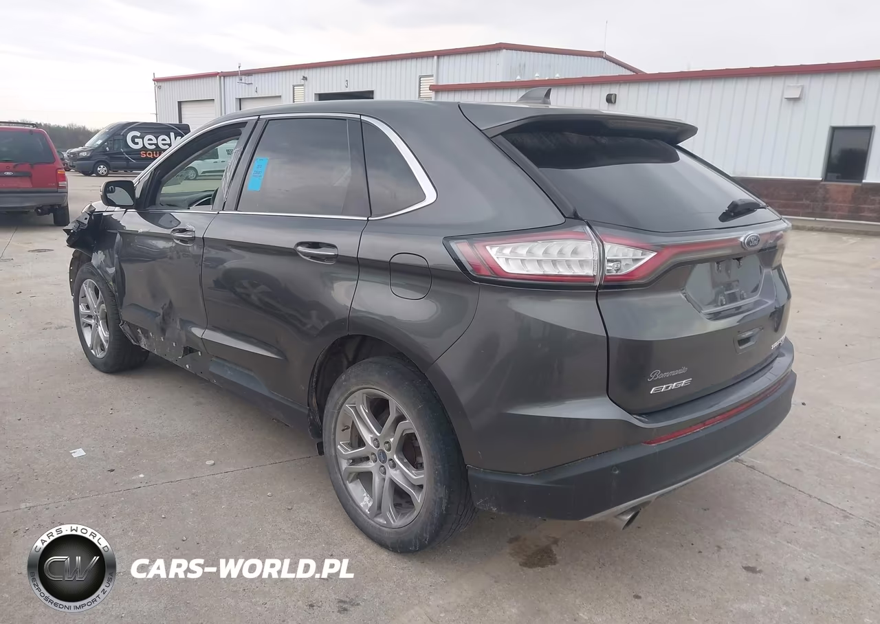 2018 Ford Edge Titanium VIN:2FMPK3K9XJBB44575 - 3