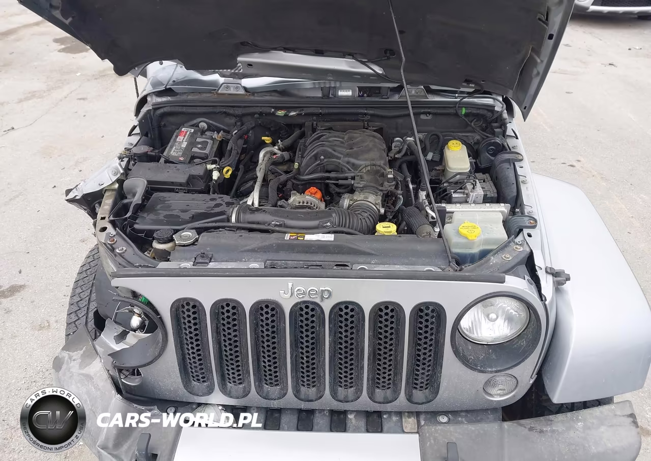 2014 Jeep Wrangler Unlimited Sahara VIN:1C4HJWEG7EL142165 - 10