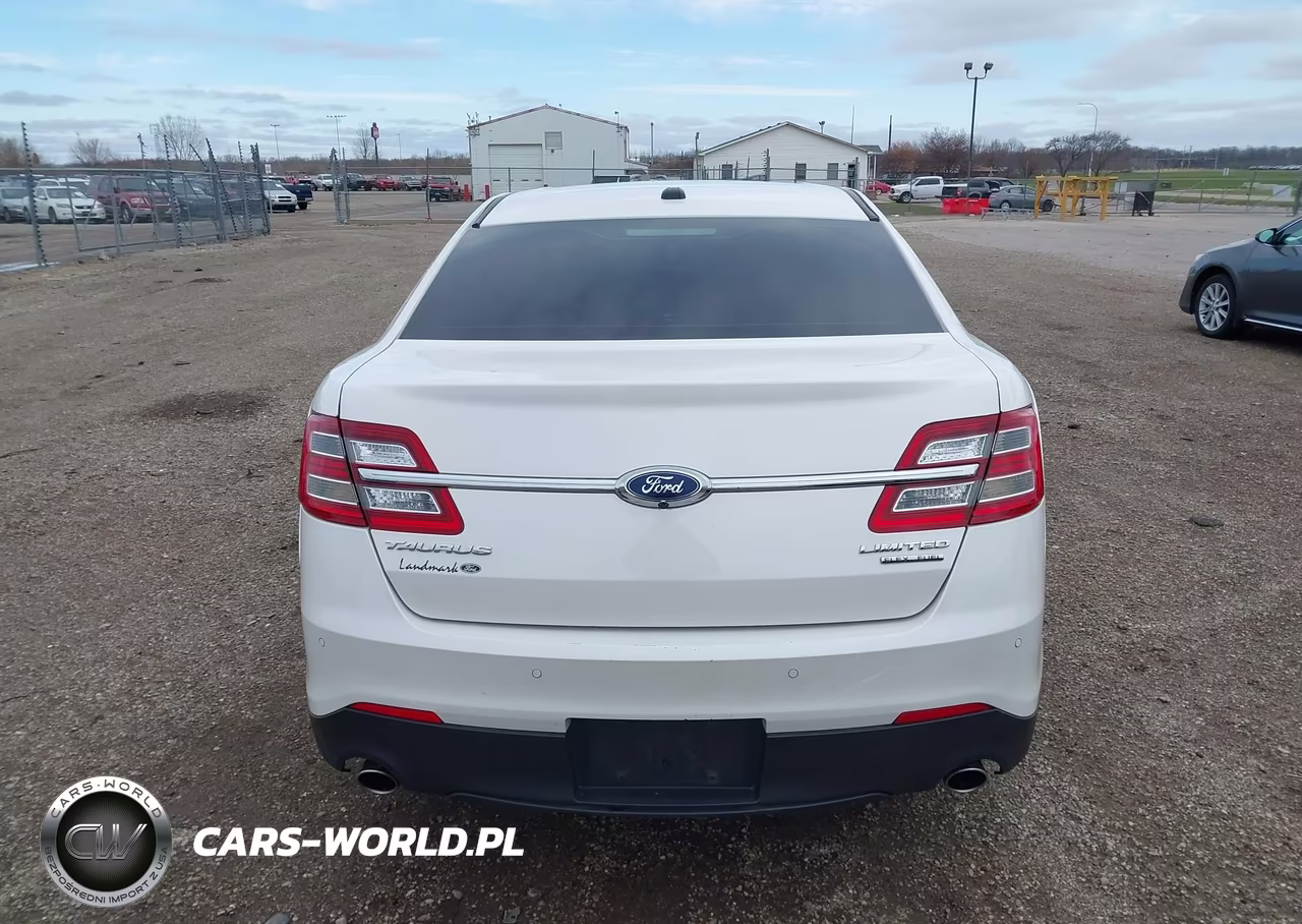 2018 Ford Taurus Limited VIN:1FAHP2F86JG100898 - 16