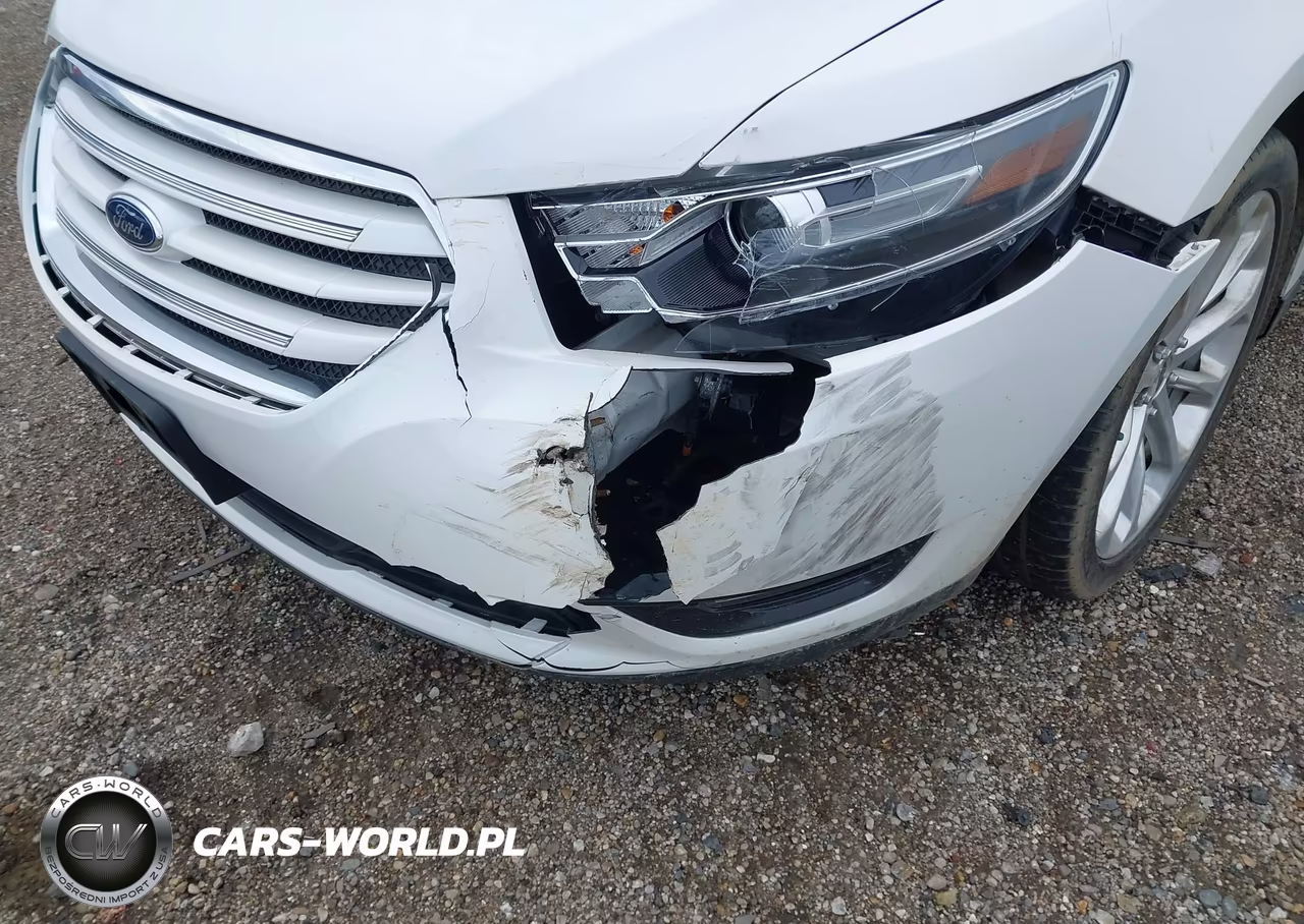 2018 Ford Taurus Limited VIN:1FAHP2F86JG100898 - 6