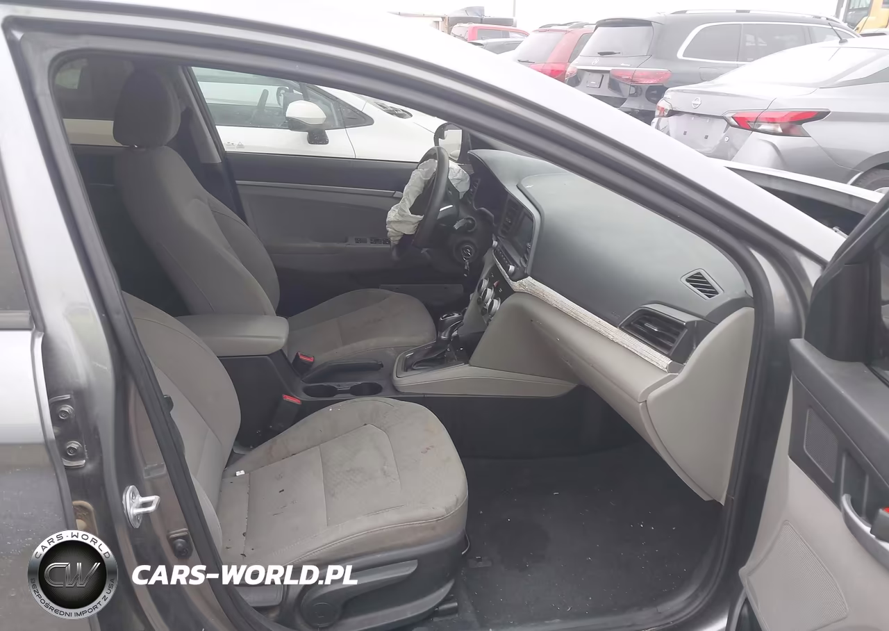 2019 Hyundai Elantra Se VIN:5NPD74LF9KH458453 - 5