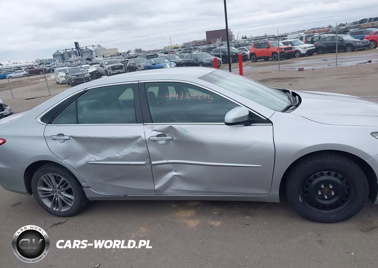 2015 Toyota Camry Se VIN:4T1BF1FK0FU883620 - 13