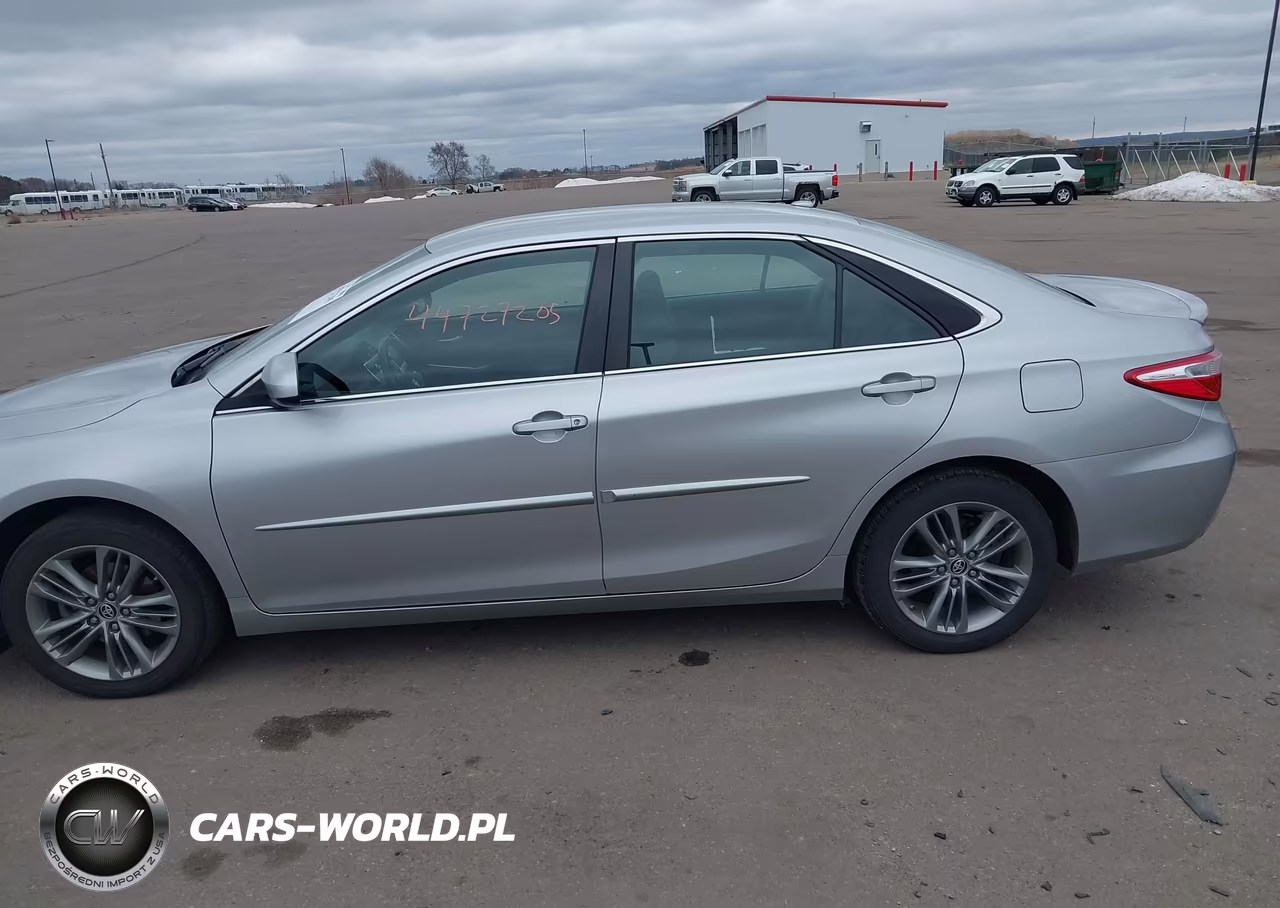 2015 Toyota Camry Se VIN:4T1BF1FK0FU883620 - 14