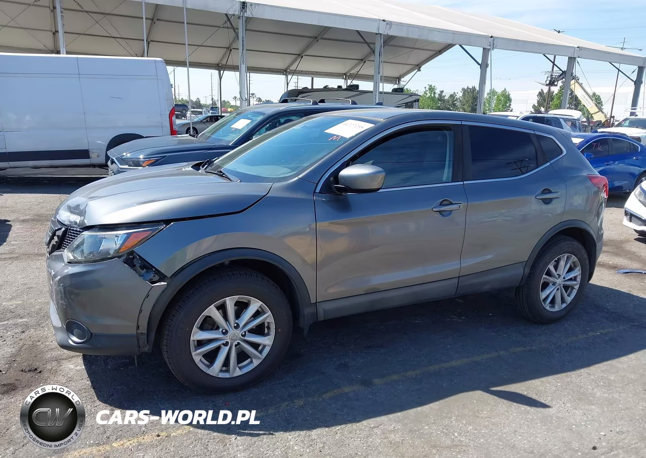 2018 Nissan Rogue Sport S VIN:JN1BJ1CP2JW157602 - 14
