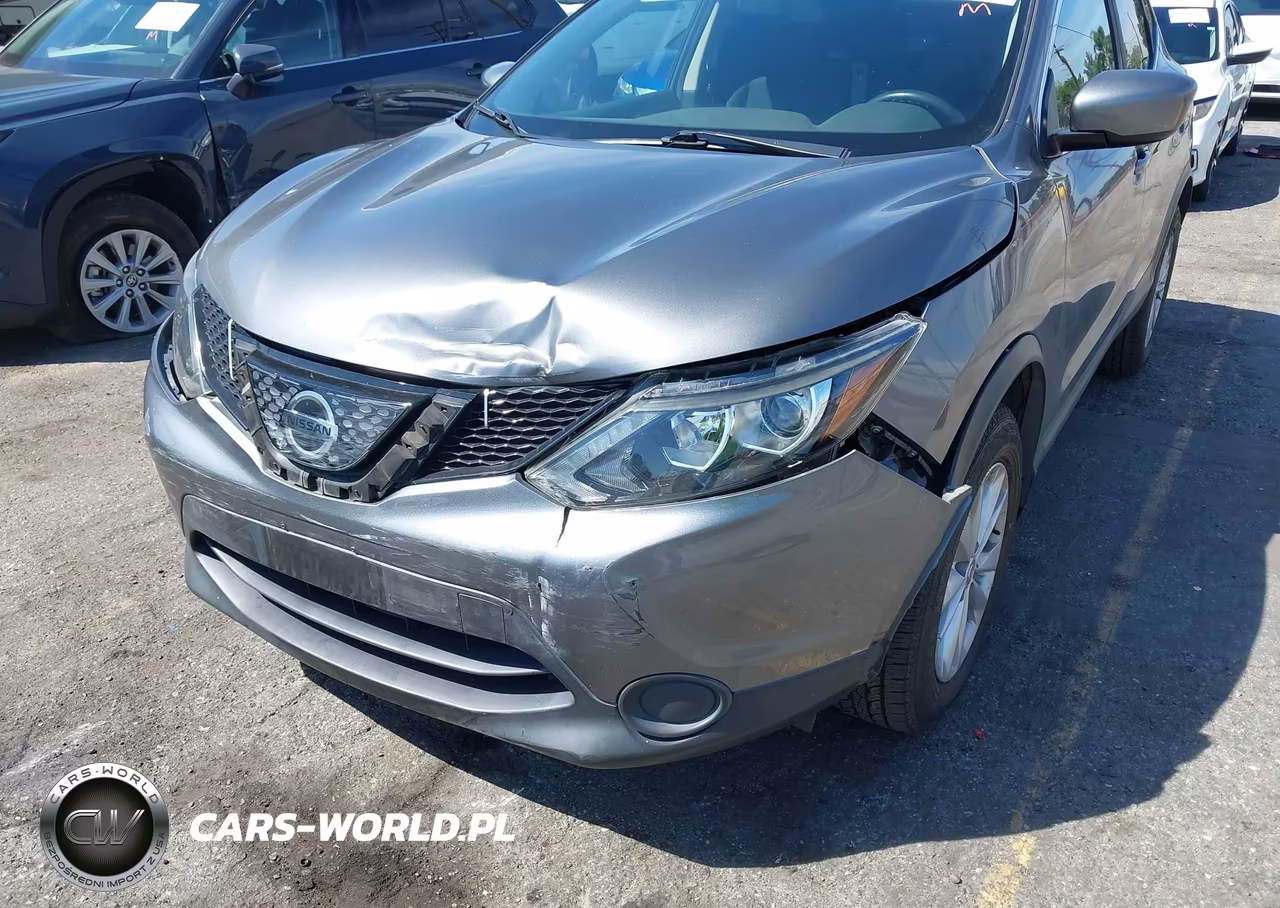 2018 Nissan Rogue Sport S VIN:JN1BJ1CP2JW157602 - 6
