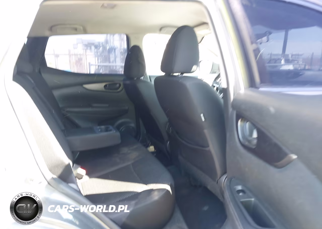 2018 Nissan Rogue Sport S VIN:JN1BJ1CP2JW157602 - 8