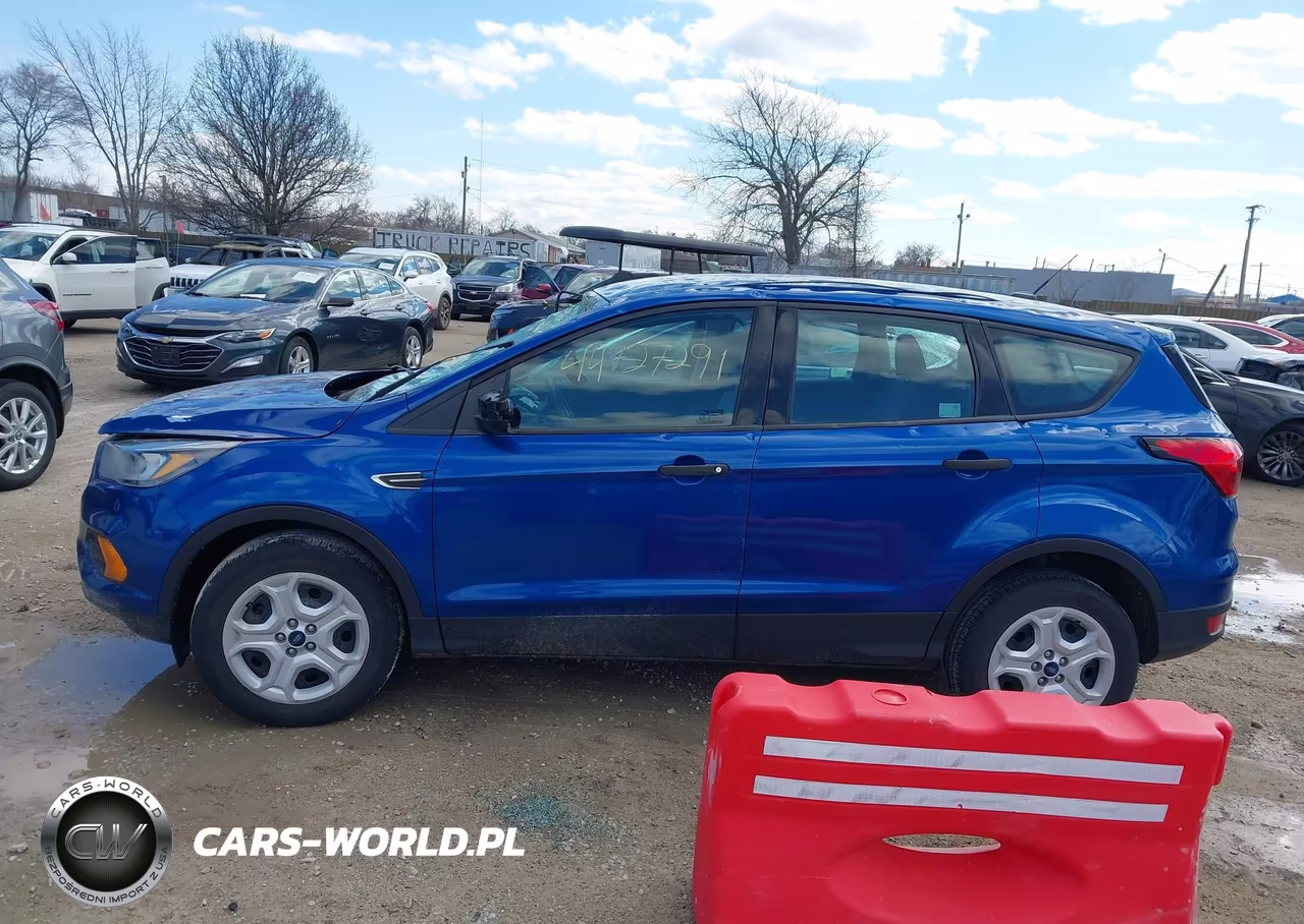 2019 Ford Escape S VIN:1FMCU0F74KUC48166 - 14