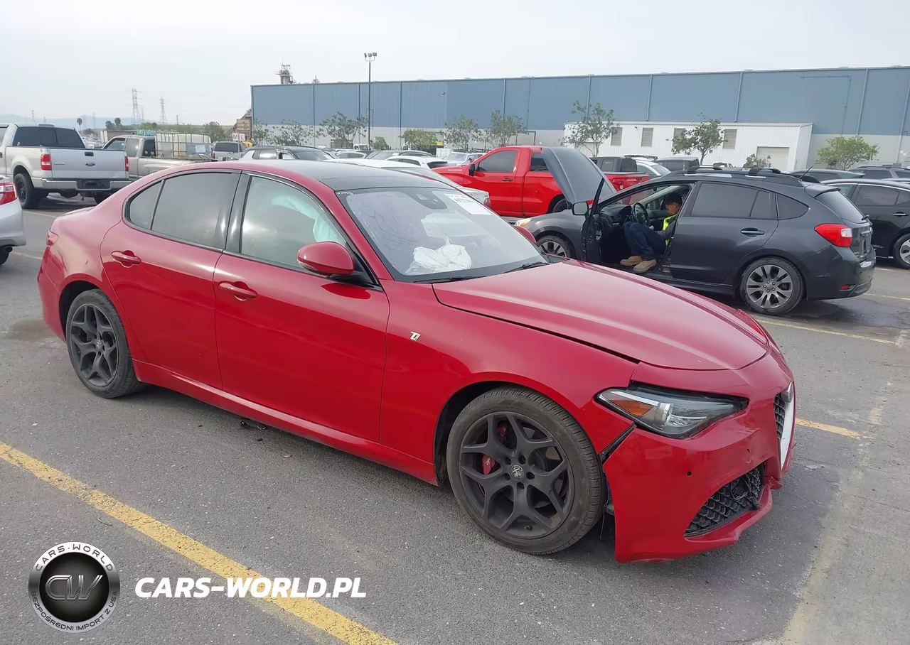 2023 Alfa Romeo Giulia Ti Rwd – zdjęcie 1 z 16