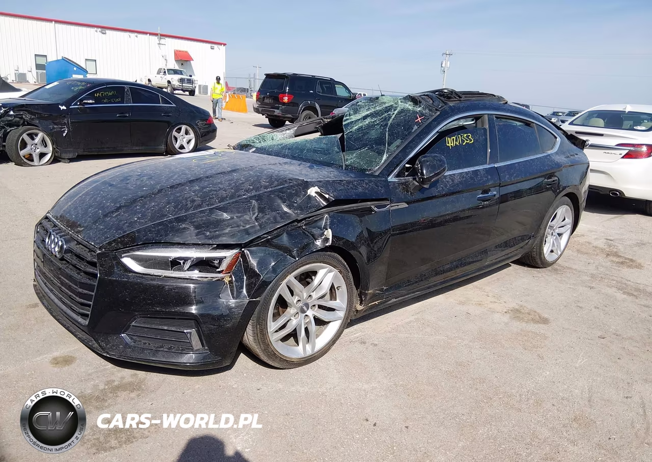 2019 Audi A5 45 Premium VIN:WAUANCF55KA051224 - 2